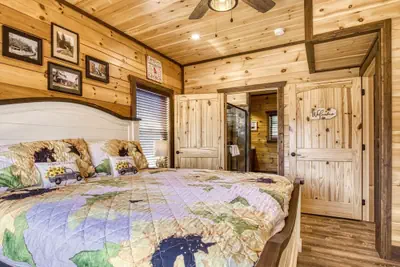 Photo 4 - Ern862 - Meme's Hunt'n Camp 3 Bedroom Cabin by RedAwning