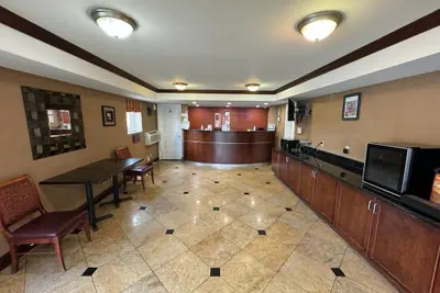 Photo 3 - Heritage Inn Milledgeville GA