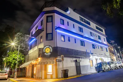 Photo 2 - The Looking Glass Hotel