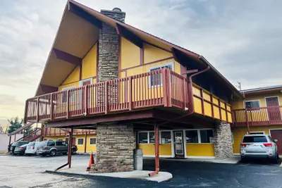 Photo 2 - Clayton House Motel