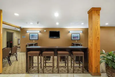 Photo 4 - Studio 6 Suites - Breaux Bridge, La