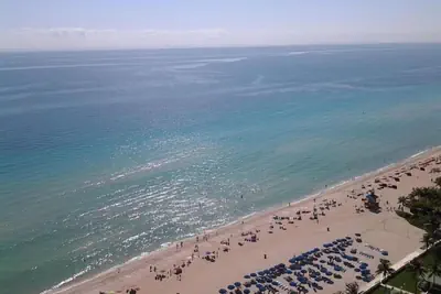 Photo 2 - Wonderful Ocean Reserve Miami Condos