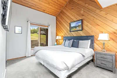 Photo 2 - Ridgepoint 3 Bedrooms RGT-117 by KBM