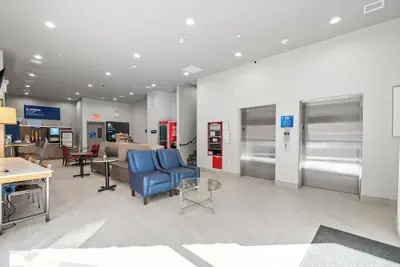 Photo 4 - Holiday Inn Express & Suites Bronx - Zoo Area by IHG