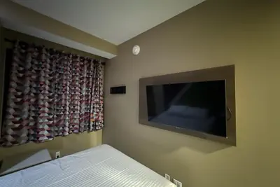 Photo 4 - Moon Hotel Brooklyn