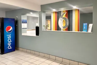 Photo 5 - Motel 6 Borger, TX – Boom Town