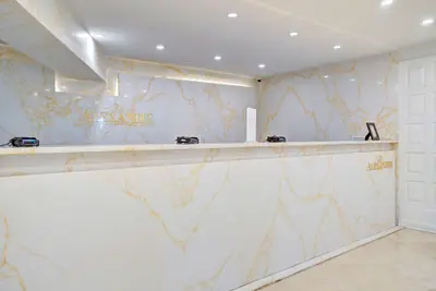 Photo 4 - Alexander Hotel