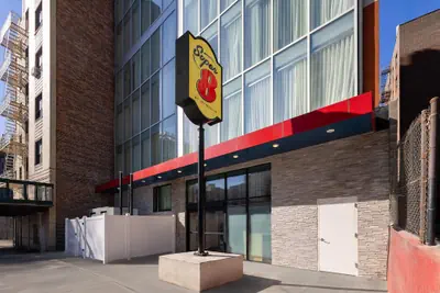 Photo 2 - Super 8 By Wyndham Bronx Near Stadium