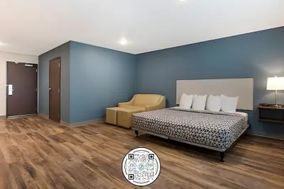 Photo 5 - Woodspring Suites Downers Grove - Chicago