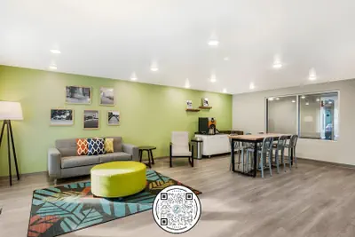 Photo 3 - Woodspring Suites Downers Grove - Chicago
