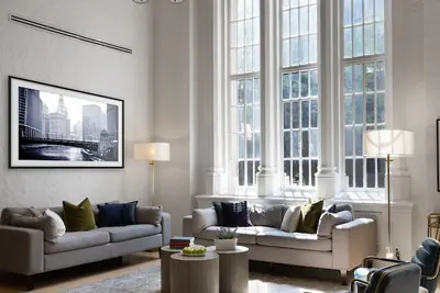 Photo 3 - Magnificent Mile Suites