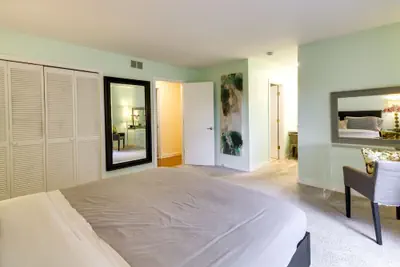Photo 2 - Inviting Charlottesville Retreat w/ Pool & Hot Tub