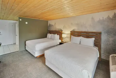 Photo 5 - Tremont Lodge & Resort