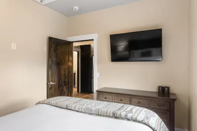 Photo 3 - The Yellowstone Hideaway Unit C