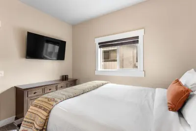 Photo 4 - The Yellowstone Hideaway Unit C