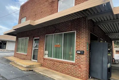 Photo 4 - Georgianna Motel