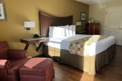 Photo 4 - Atkinson inn and suites