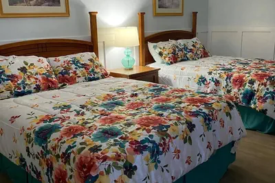 Photo 4 - The Palms Motel