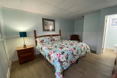 Photo 5 - The Palms Motel