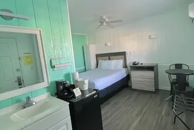 Photo 2 - Ocean Crest Motel