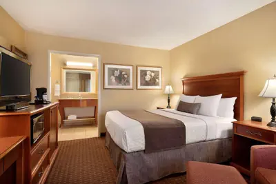 Photo 4 - Days Inn By Wyndham Culpeper