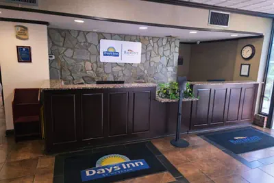 Photo 2 - Days Inn By Wyndham Culpeper