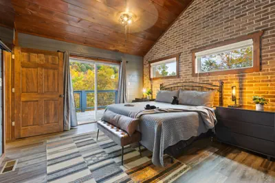 Photo 5 - Escape to Elegance by Ghosal Luxury Lodging