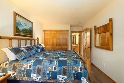 Photo 4 - 2656 Tenderfoot Lodge 2 Bedroom Condo by RedAwning