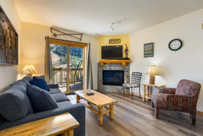 Photo 2 - 2656 Tenderfoot Lodge 2 Bedroom Condo by RedAwning