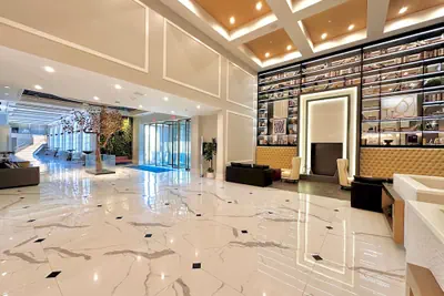 Photo 2 - Chez Hotel Arlington Heights