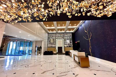 Photo 5 - Chez Hotel Arlington Heights