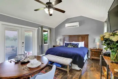 Photo 3 - Luxurious & Intimate Cottage in Fred Wine Country!