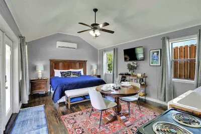 Photo 4 - Luxurious & Intimate Cottage in Fred Wine Country!