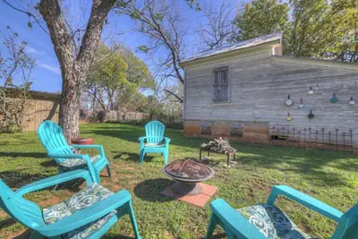 Photo 2 - Austin Haus
