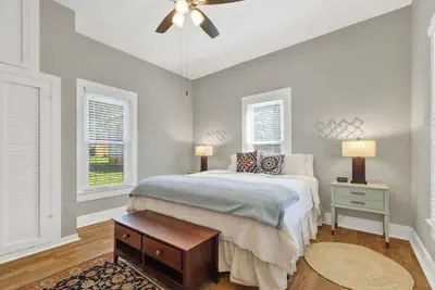 Photo 5 - Austin Haus