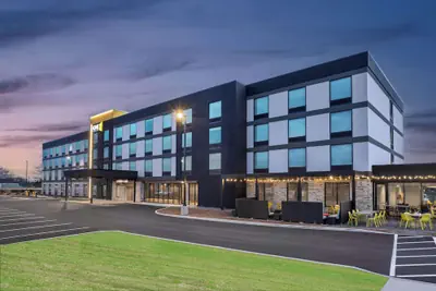 Photo 2 - Home2 Suites by Hilton Indianapolis North at Intech Park