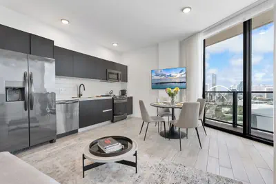 Photo 2 - Miami Vacation Rentals - Downtown