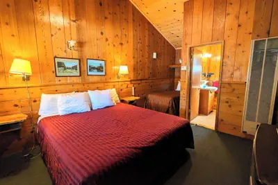 Photo 3 - Bluebird Cottage Inn