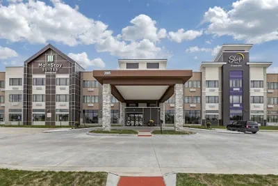 Photo 2 - Sleep Inn & Suites Milwaukee/Franklin