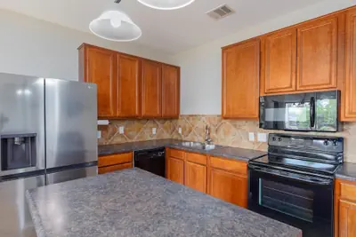 Photo 3 - Colony Suite - Round Rock