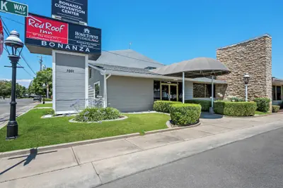 Photo 2 - Red Roof Inn Yuba City Bonanza - Marysville