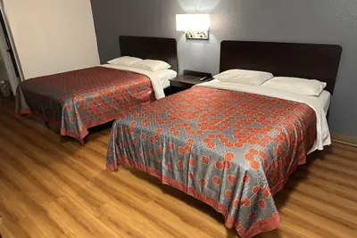 Photo 5 - Motel 6 Sullivan, MO