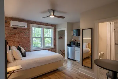 Photo 2 - Leland House Suites of Durango
