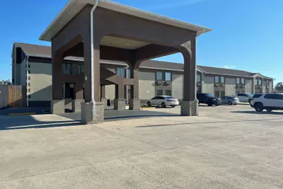 Photo 2 - Motel 6 Houma, LA