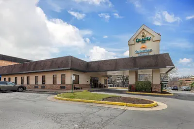 Photo 2 - Suburban Studios Tysons Corner
