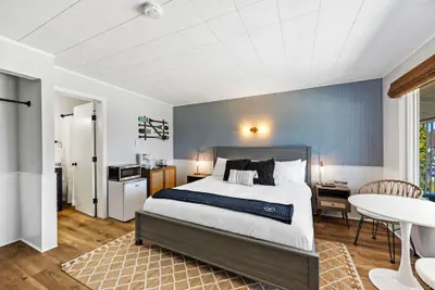 Photo 3 - Fresh Coast Motel