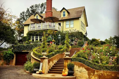 Photo 2 - The Inn on Knowles Hill