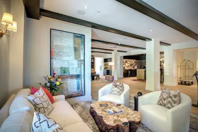 Photo 3 - The Embers Hotel