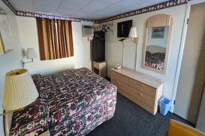 Photo 5 - DuBois Manor Motel