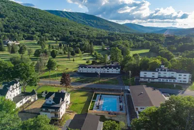 Photo 2 - Wylder Hotel Windham